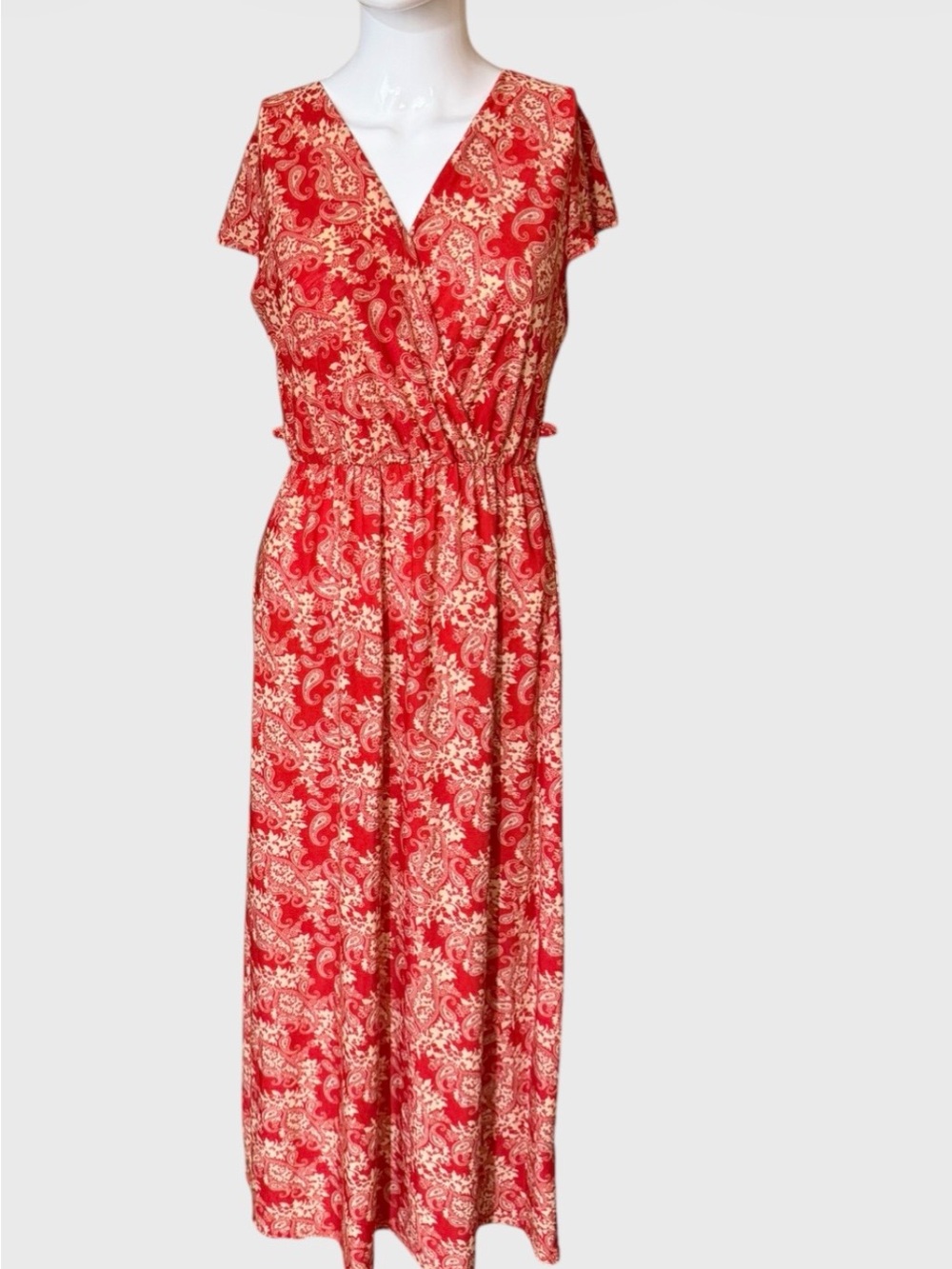 Red Paisley V-Neck Maxi Dress with Elastic Waist